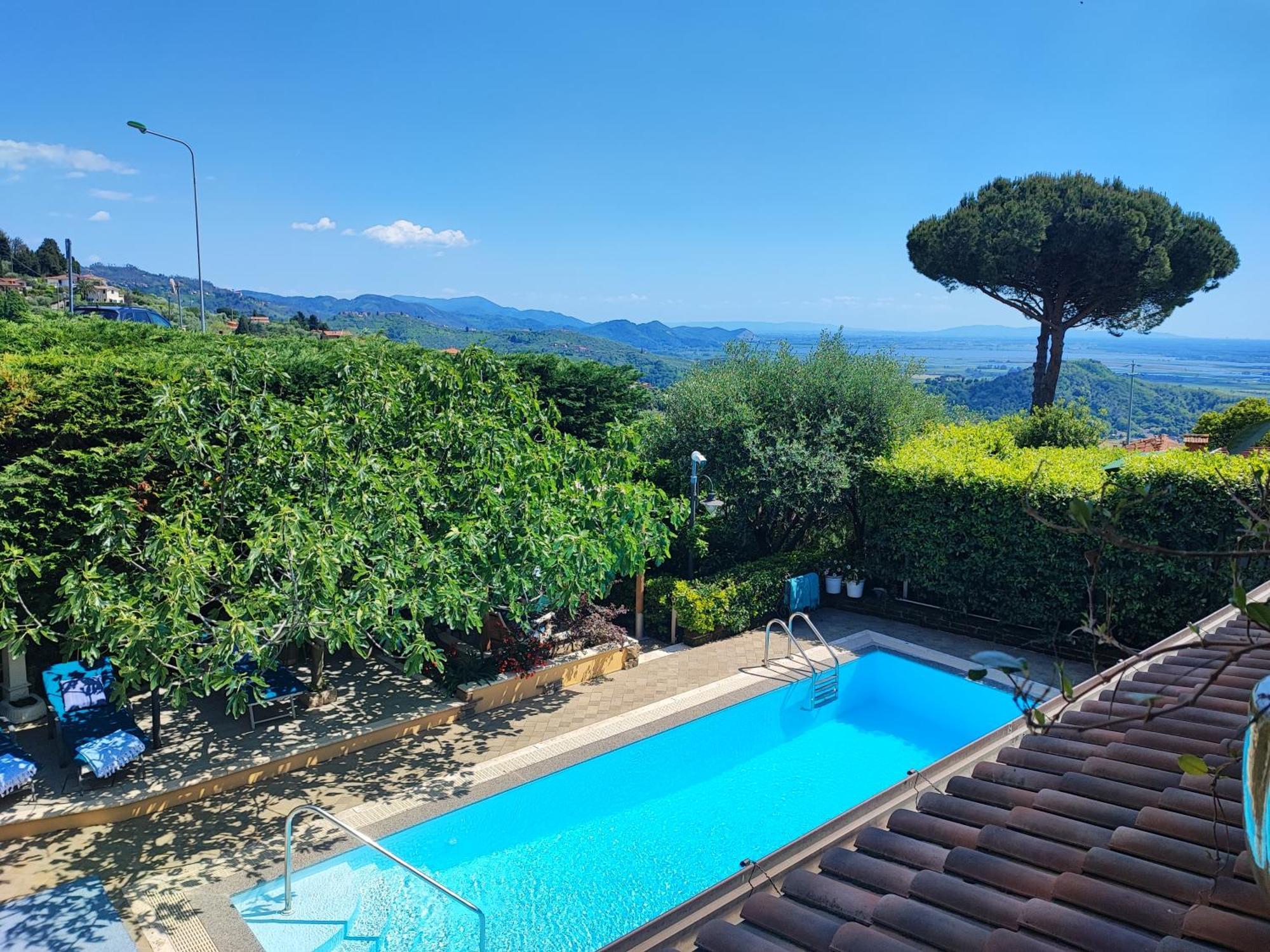 Villa Capo Corso Corsanico-Bargecchia Exteriér fotografie
