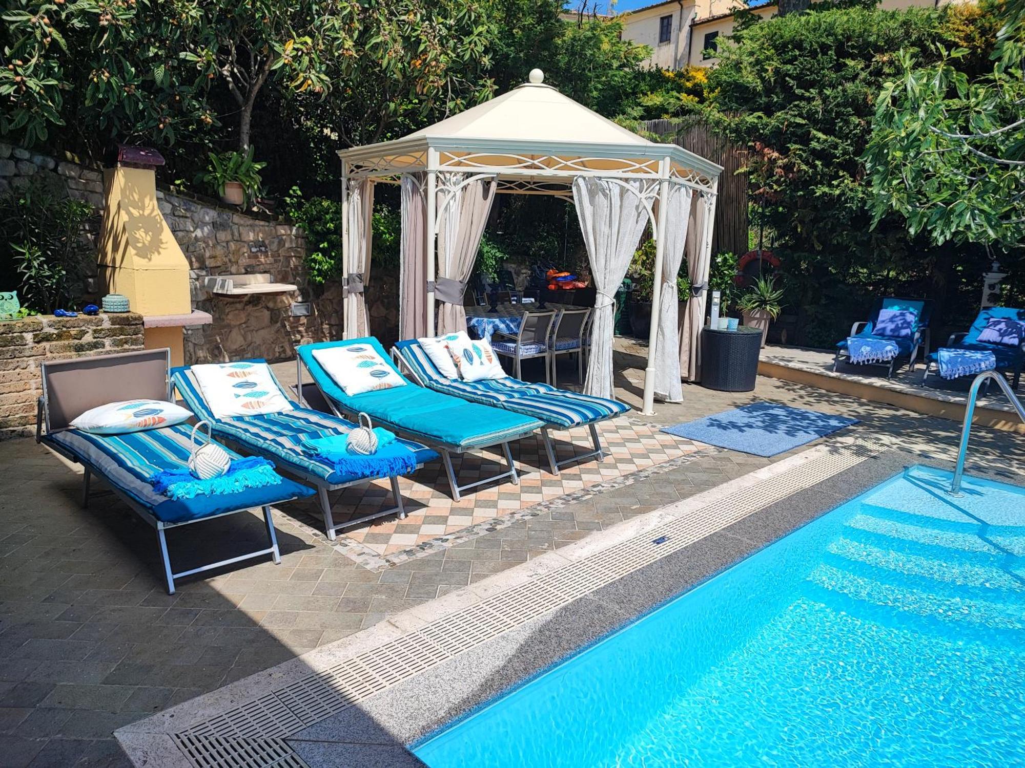 Villa Capo Corso Corsanico-Bargecchia Exteriér fotografie