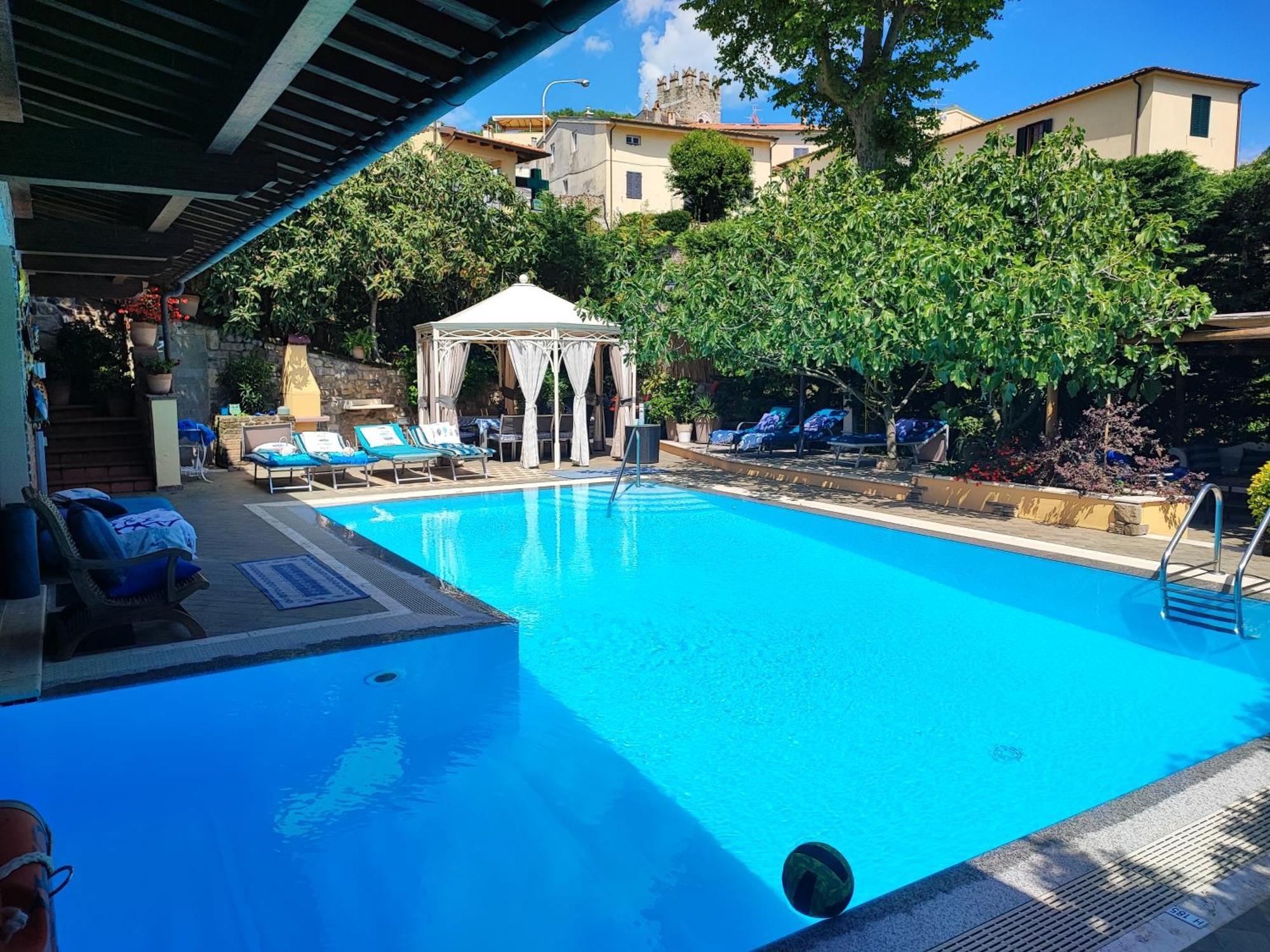 Villa Capo Corso Corsanico-Bargecchia Exteriér fotografie